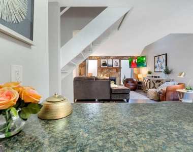 280 Pam Lane Sw - Photo Thumbnail 3