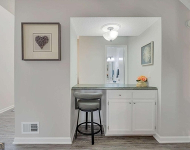 280 Pam Lane Sw - Photo Thumbnail 2