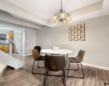 280 Pam Lane Sw - Photo Thumbnail 8