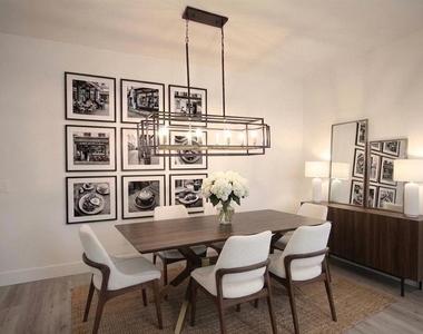 4102 Nw 26th Drive - Photo Thumbnail 4