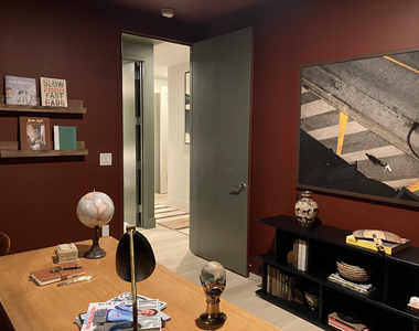 Luxury on Broad Street - Photo Thumbnail 1