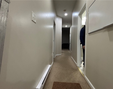 214 3rd St - Photo Thumbnail 5