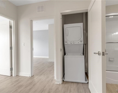 5712 Main Street - Photo Thumbnail 17