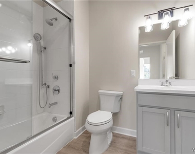 5712 Main Street - Photo Thumbnail 16