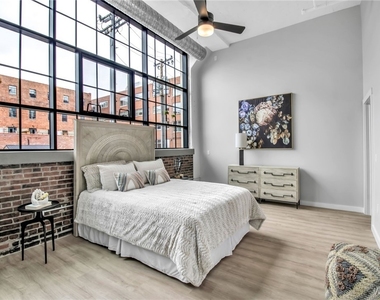 628 Ellicott Street - Photo Thumbnail 10