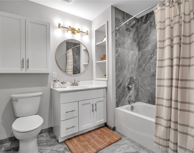 628 Ellicott Street - Photo Thumbnail 12