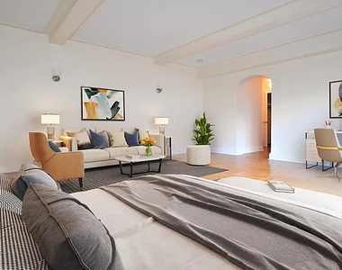 95 Christopher Street - Photo Thumbnail 1