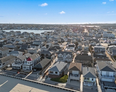 115 Boardwalk - Photo Thumbnail 8