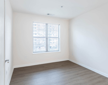 590 S. 15th St. - Photo Thumbnail 37