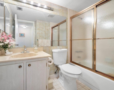 342 Pine Ridge Circle - Photo Thumbnail 3