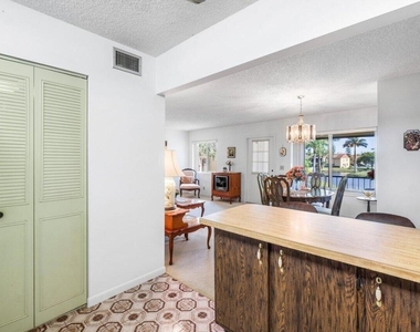 342 Pine Ridge Circle - Photo Thumbnail 11