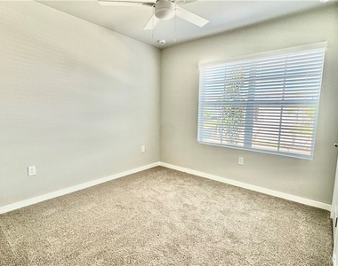 17710 Shade Tree Loop - Photo Thumbnail 18