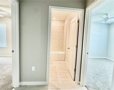 17710 Shade Tree Loop - Photo Thumbnail 17