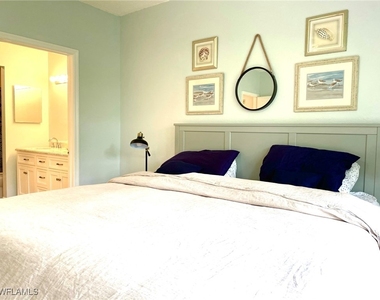 1044 Woodshire Lane - Photo Thumbnail 6