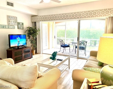 1044 Woodshire Lane - Photo Thumbnail 2