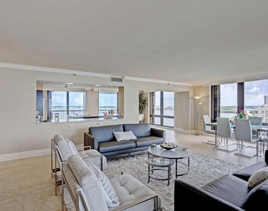 5380 N Ocean Drive - Photo Thumbnail 16