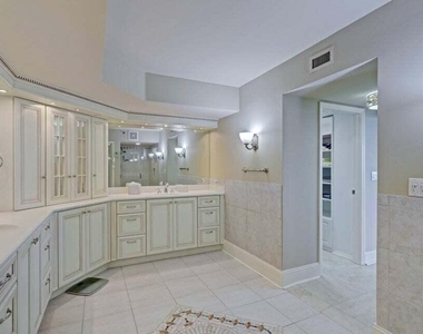 5380 N Ocean Drive - Photo Thumbnail 19
