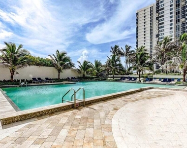5380 N Ocean Drive - Photo Thumbnail 49