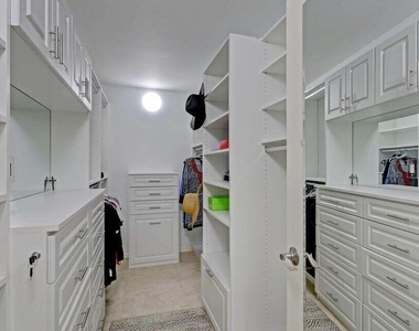 5380 N Ocean Drive - Photo Thumbnail 21