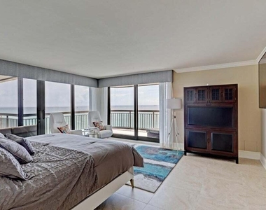 5380 N Ocean Drive - Photo Thumbnail 17