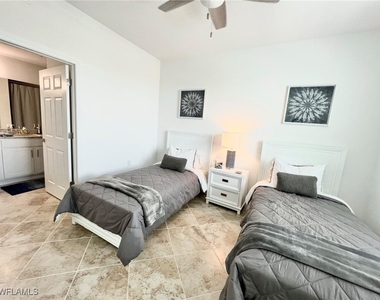 43020 Greenway Boulevard - Photo Thumbnail 15