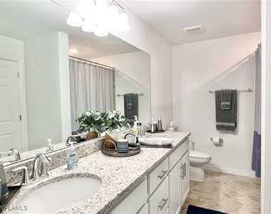 43020 Greenway Boulevard - Photo Thumbnail 13
