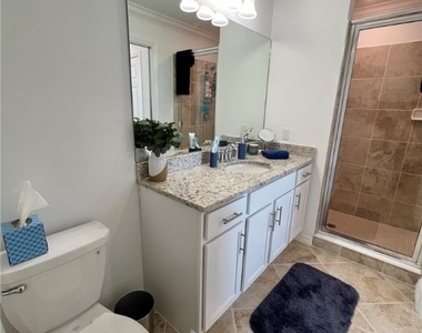 43020 Greenway Boulevard - Photo Thumbnail 11