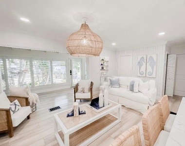 7 Fayette Drive - Photo Thumbnail 4
