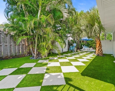 7 Fayette Drive - Photo Thumbnail 32