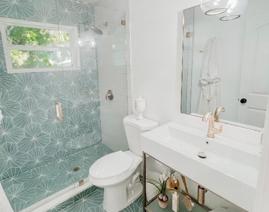 7 Fayette Drive - Photo Thumbnail 20