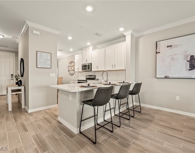 11821 Venetian Lagoon Drive - Photo Thumbnail 7