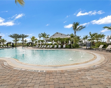 11821 Venetian Lagoon Drive - Photo Thumbnail 30