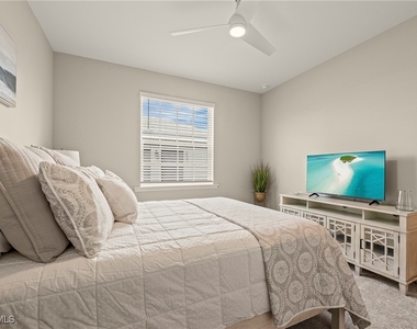 11821 Venetian Lagoon Drive - Photo Thumbnail 18