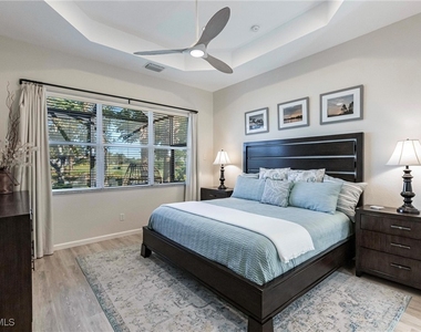 3920 Lakeview Isle Court - Photo Thumbnail 17