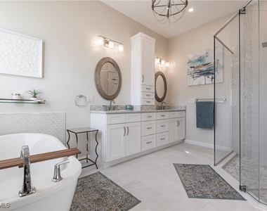3920 Lakeview Isle Court - Photo Thumbnail 22