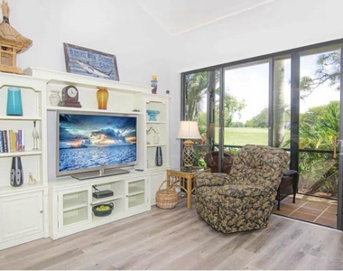 265 Old Meadow Way - Photo Thumbnail 7