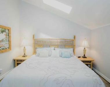 265 Old Meadow Way - Photo Thumbnail 14