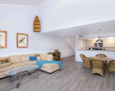 265 Old Meadow Way - Photo Thumbnail 5