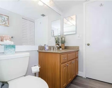 265 Old Meadow Way - Photo Thumbnail 10