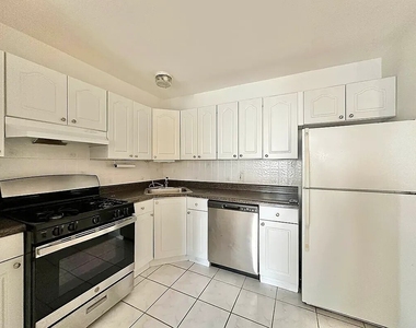 31-12 43rd Street - Photo Thumbnail 1