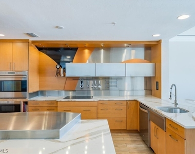 4975 Bonita Beach Road - Photo Thumbnail 11