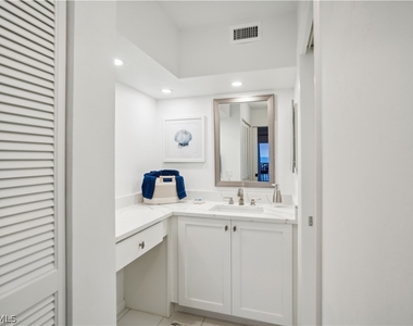 25900 Hickory Boulevard - Photo Thumbnail 23