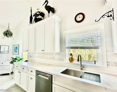 3770 Park Avenue - Photo Thumbnail 3