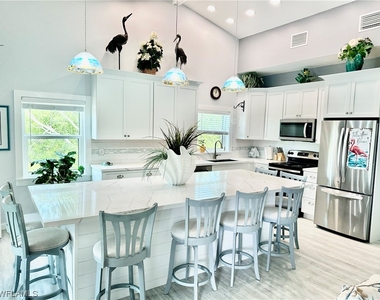 3770 Park Avenue - Photo Thumbnail 6