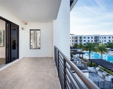 1111 Central Avenue - Photo Thumbnail 11