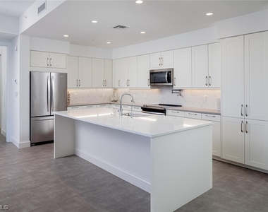 1111 Central Avenue - Photo Thumbnail 5