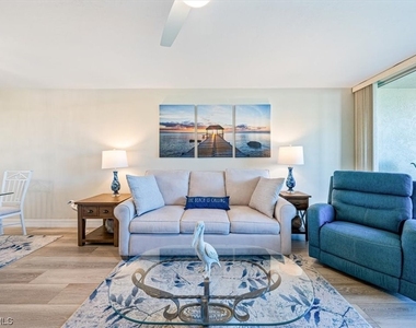 15161 Cedarwood Lane - Photo Thumbnail 7