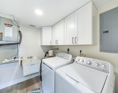 15161 Cedarwood Lane - Photo Thumbnail 24