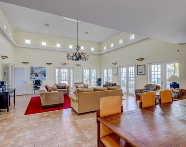1050 Lake Shore Drive - Photo Thumbnail 66