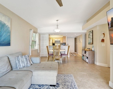1050 Lake Shore Drive - Photo Thumbnail 27